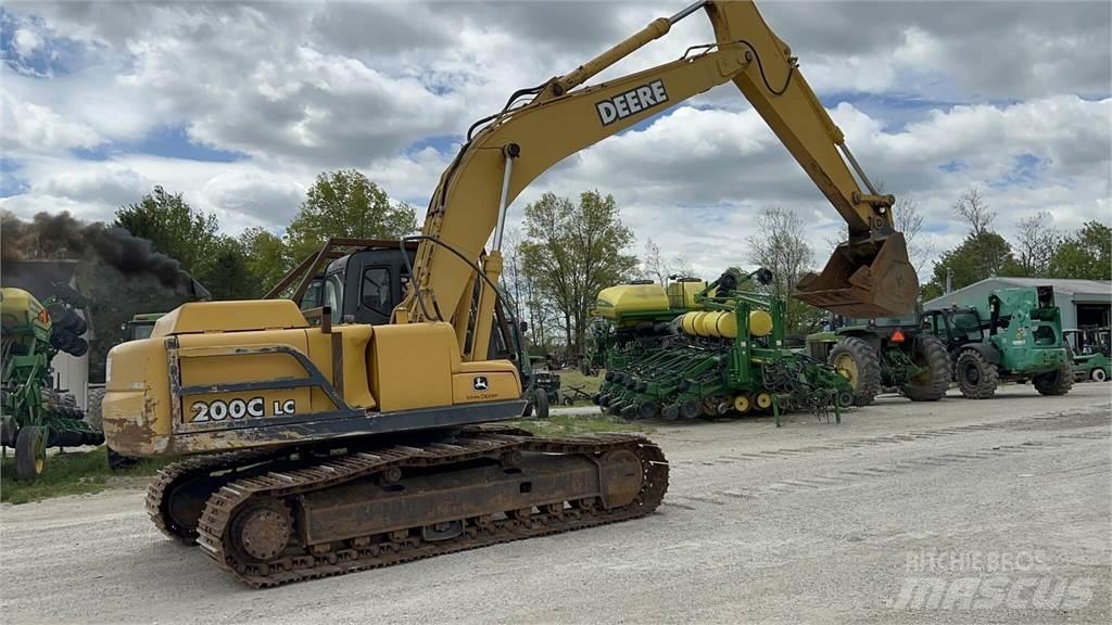 John Deere 200C LC حفارات زحافة