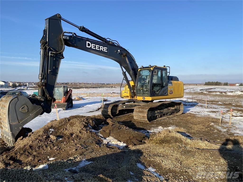 John Deere 210G LC حفارات زحافة