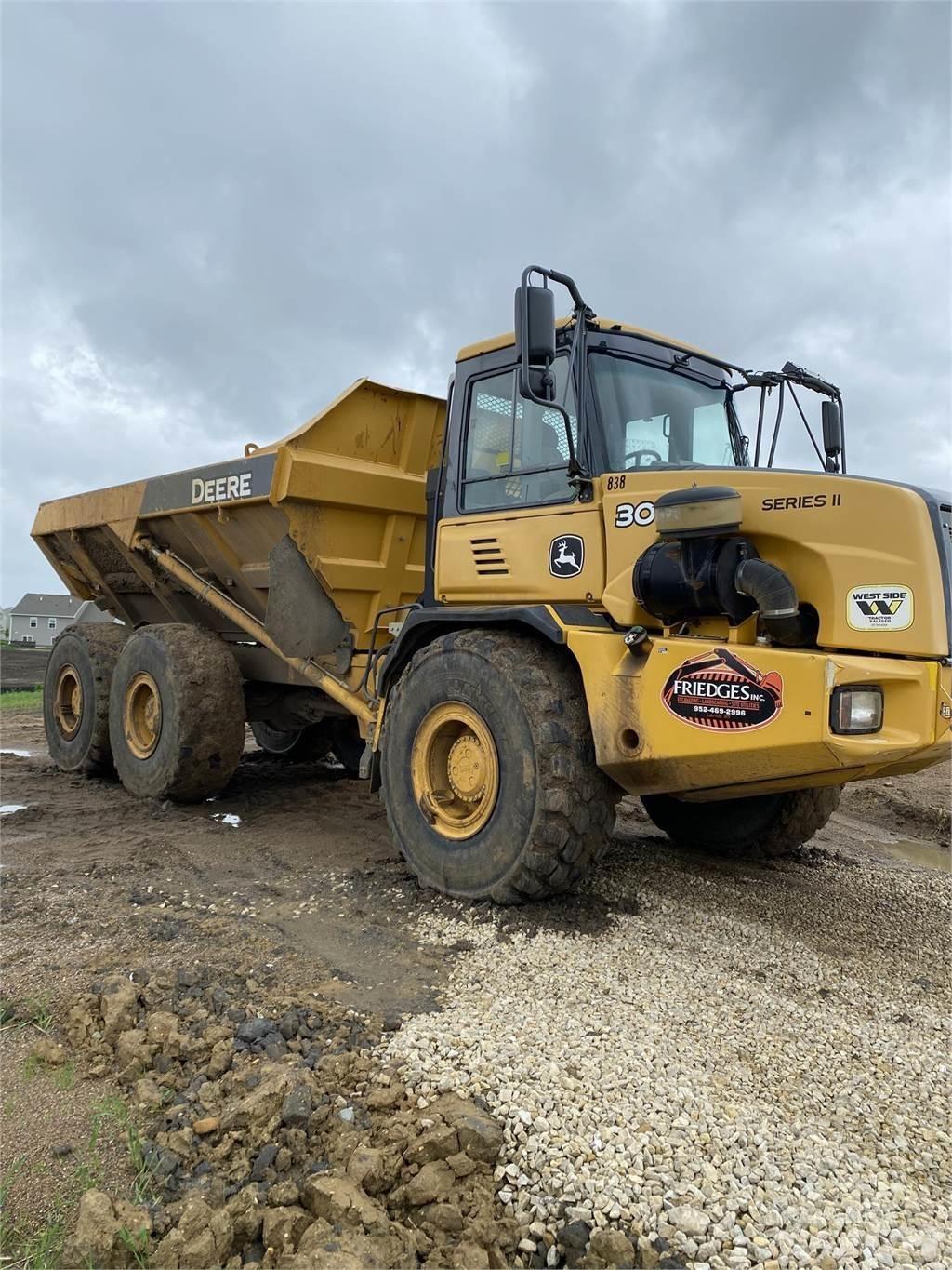 John Deere 300D ساحبات مفصلية