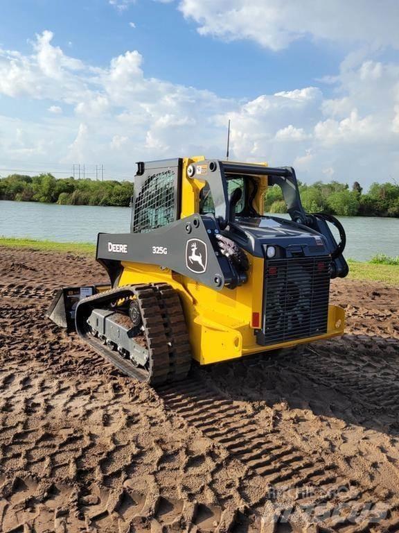 John Deere 325G لوادر انزلاقية التوجيه