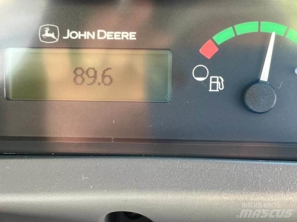 John Deere 325G لوادر انزلاقية التوجيه