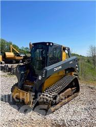 John Deere 333G لوادر انزلاقية التوجيه