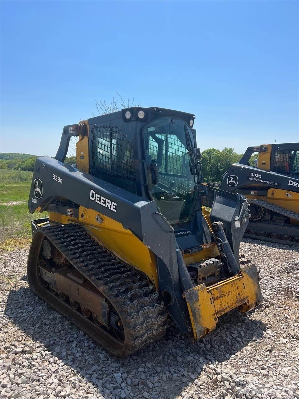 John Deere 333G لوادر انزلاقية التوجيه