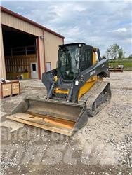 John Deere 333G لوادر انزلاقية التوجيه