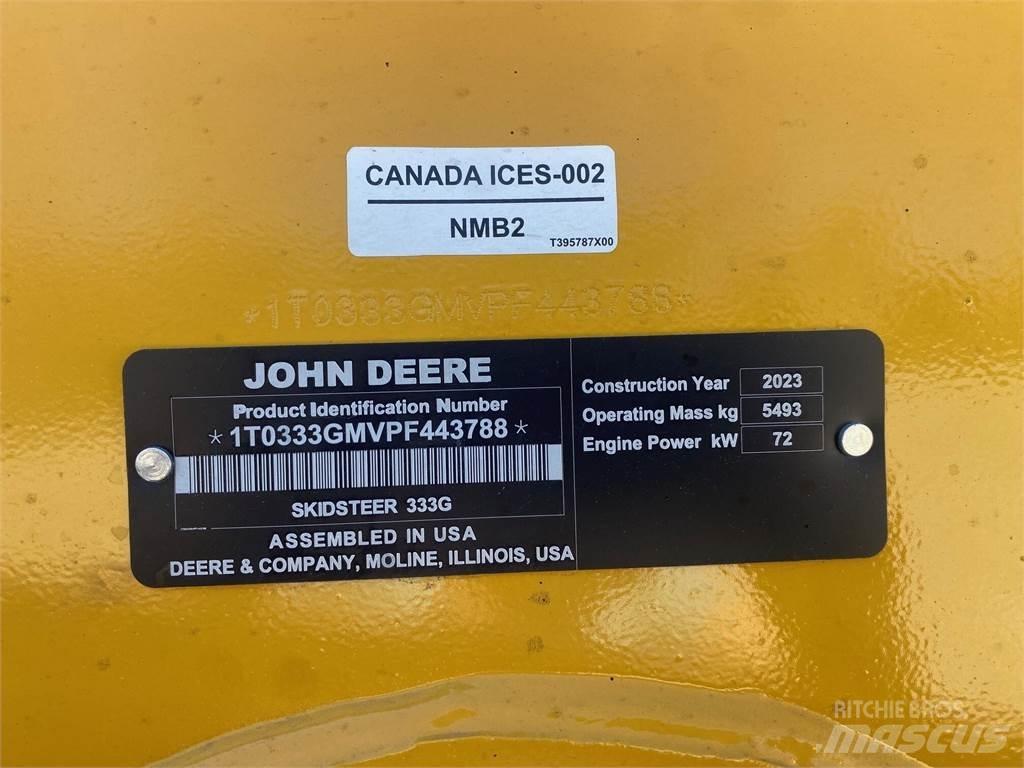 John Deere 333G لوادر انزلاقية التوجيه