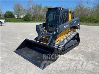 John Deere 333G لوادر انزلاقية التوجيه