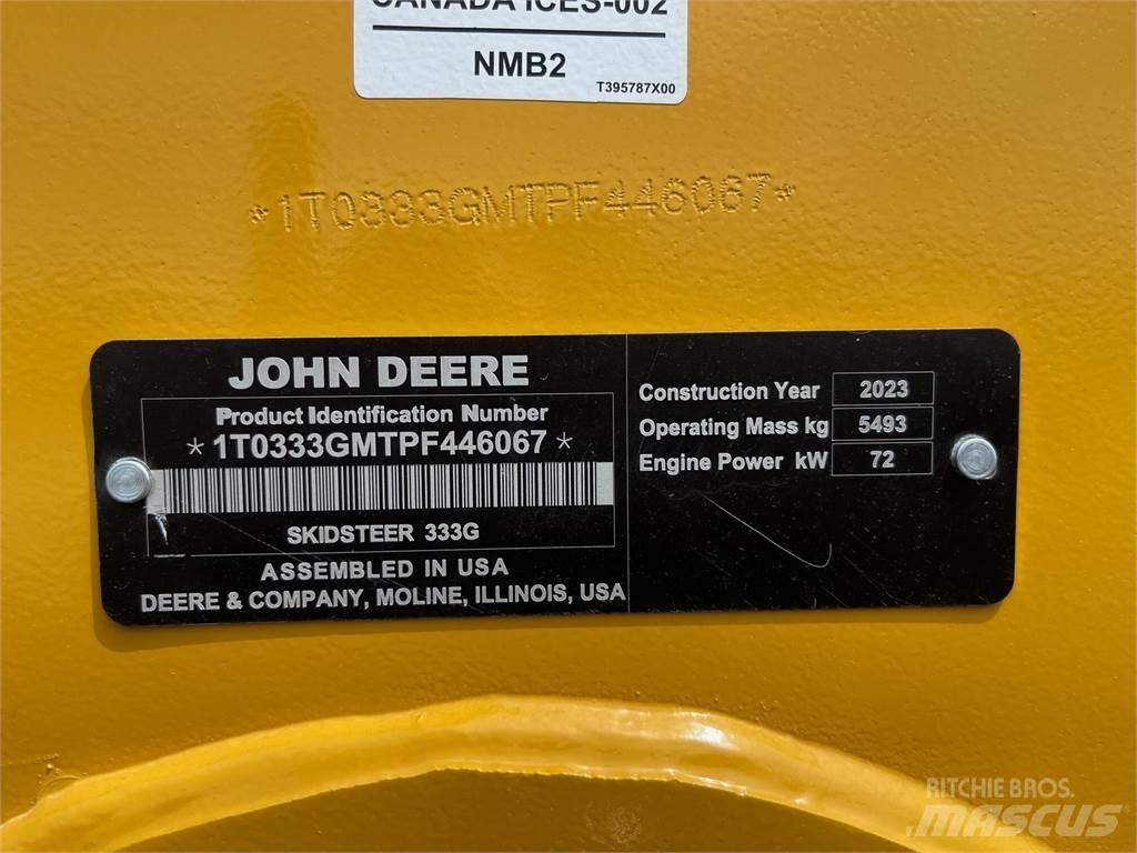 John Deere 333G لوادر انزلاقية التوجيه