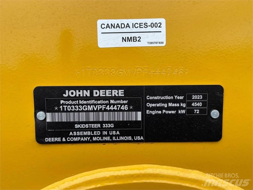 John Deere 333G لوادر انزلاقية التوجيه