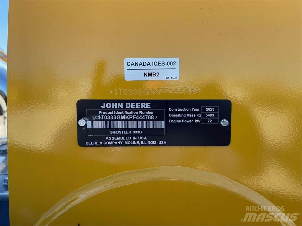 John Deere 333G لوادر انزلاقية التوجيه