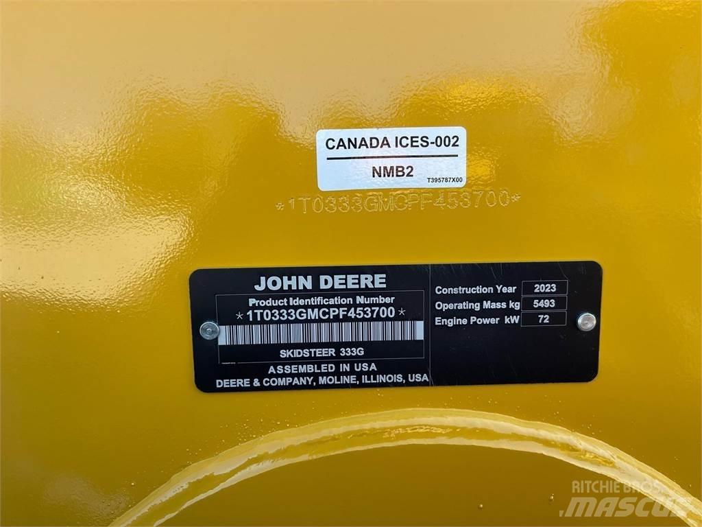 John Deere 333G لوادر انزلاقية التوجيه