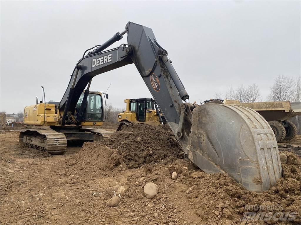 John Deere 350D LC حفارات زحافة