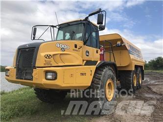John Deere 400D II صهاريج مياه