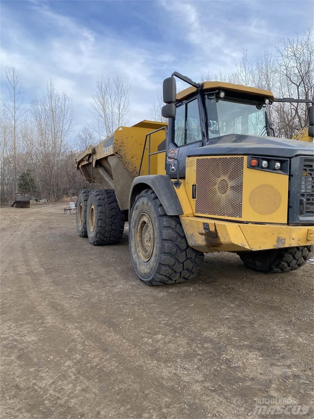 John Deere 410E ساحبات مفصلية