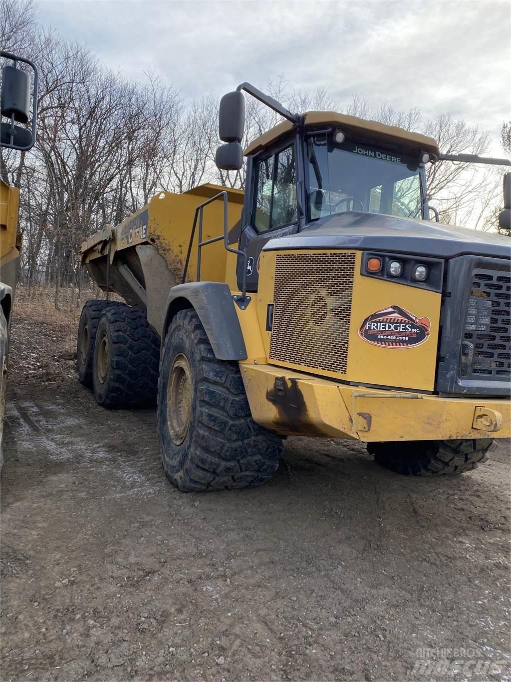 John Deere 410E ساحبات مفصلية