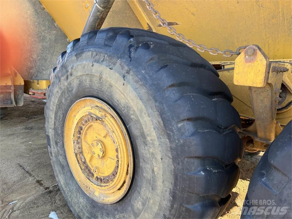 John Deere 460E ساحبات مفصلية