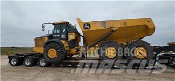 John Deere 460E صهاريج مياه