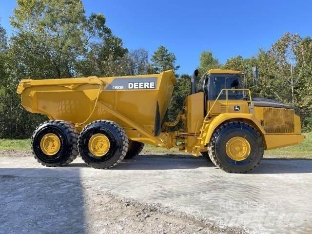 John Deere 460E ساحبات مفصلية