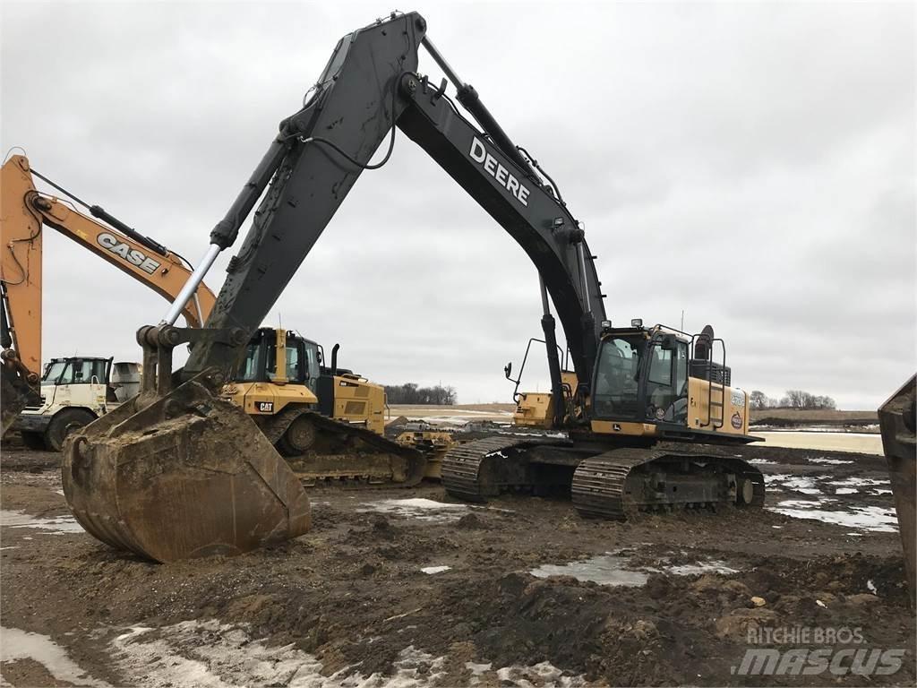 John Deere 470G LC حفارات زحافة