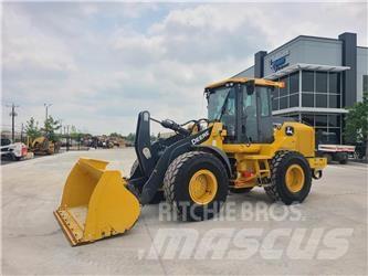 John Deere 524P لوادر بعجل