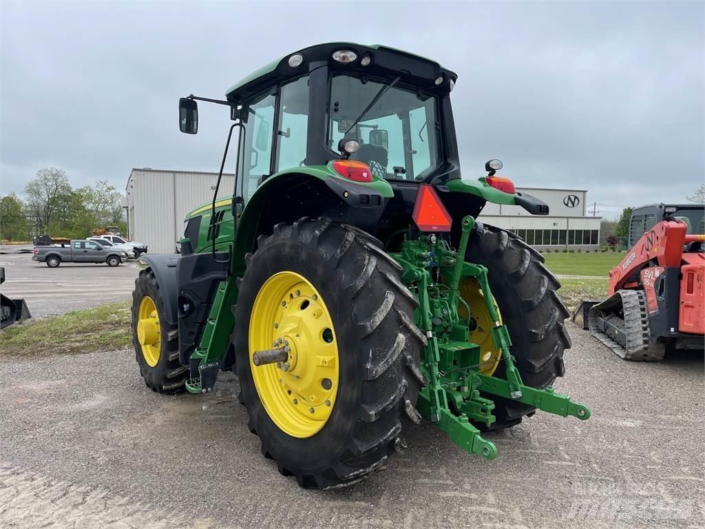 John Deere 6175M الجرارات
