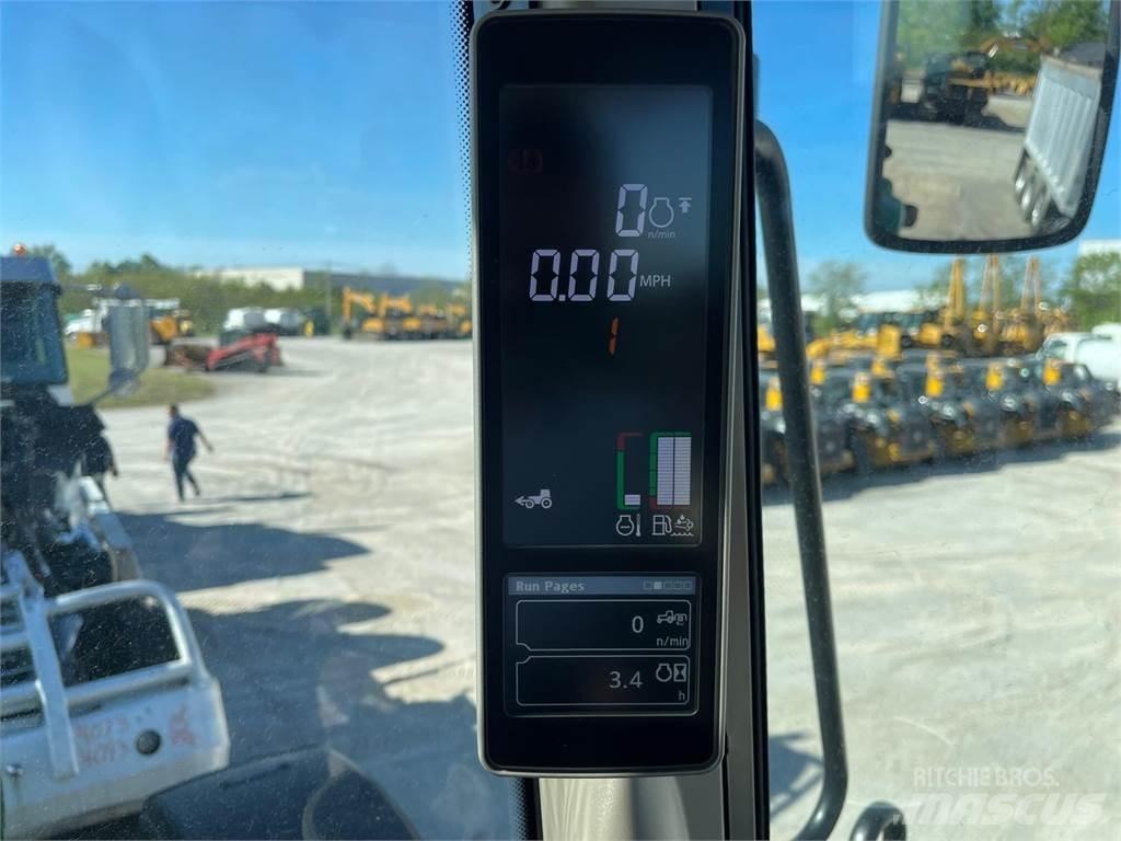 John Deere 6175M الجرارات