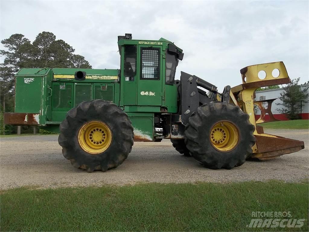 John Deere 643K قاطعات وجامعات الأشجار