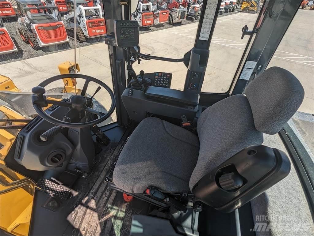 John Deere 644K لوادر بعجل