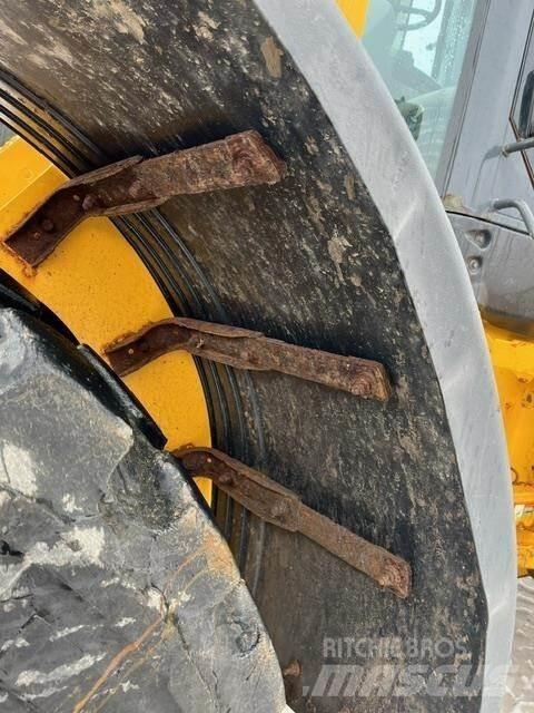 John Deere 644K لوادر بعجل