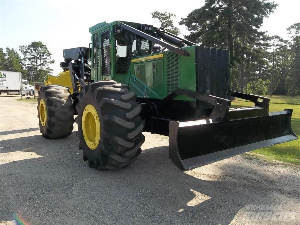 John Deere 648H ساحبات الأشجار