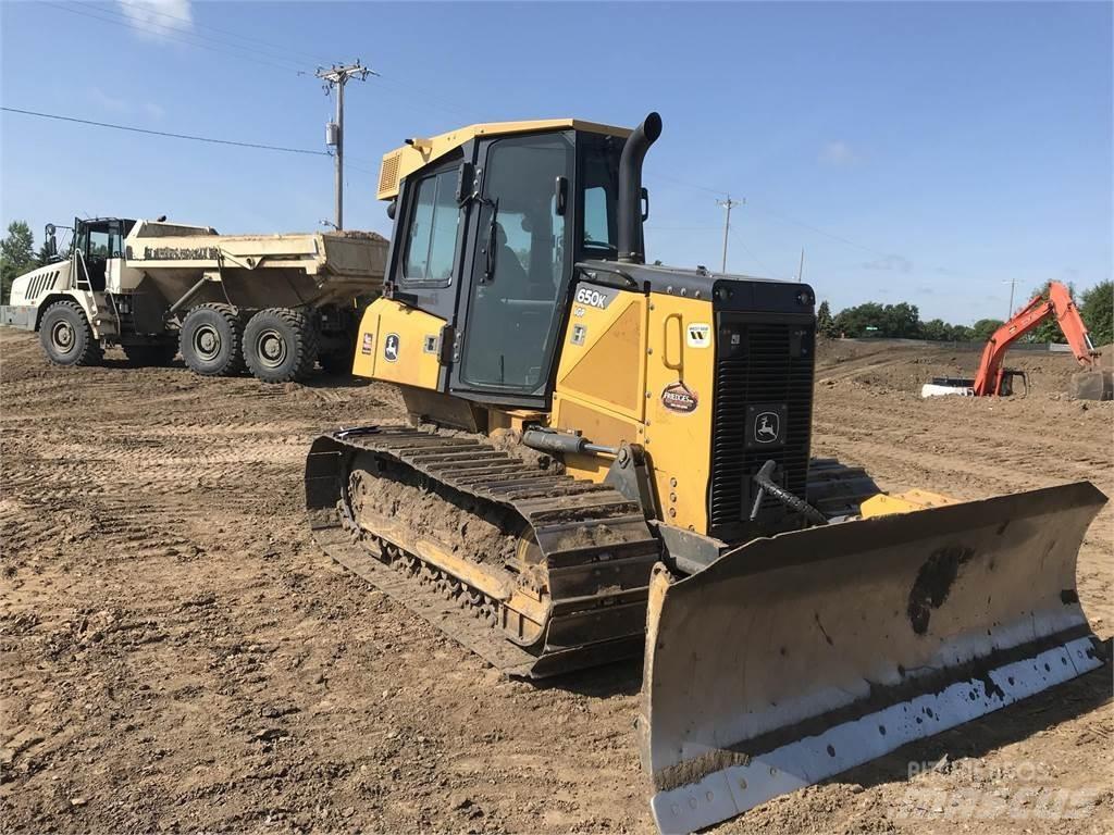 John Deere 650K LGP بلدوزرات مجنزرة