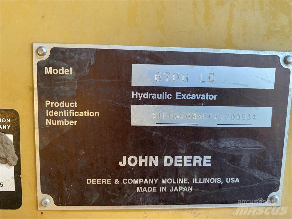 John Deere 670G LC حفارات زحافة