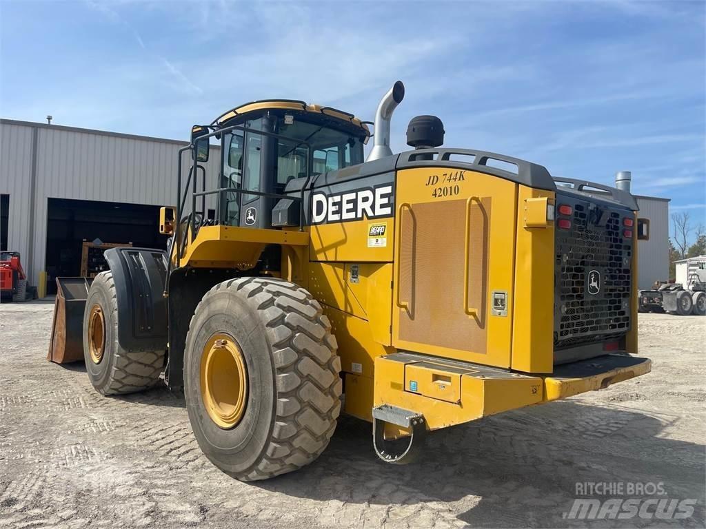 John Deere 744K لوادر بعجل