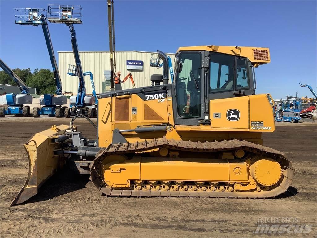 John Deere 750K LGP بلدوزرات مجنزرة