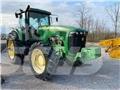 John Deere 8320 الجرارات