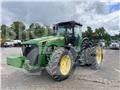 John Deere 8430 الجرارات