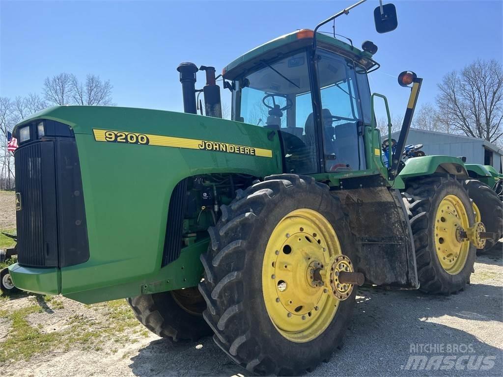 John Deere 9200 الجرارات