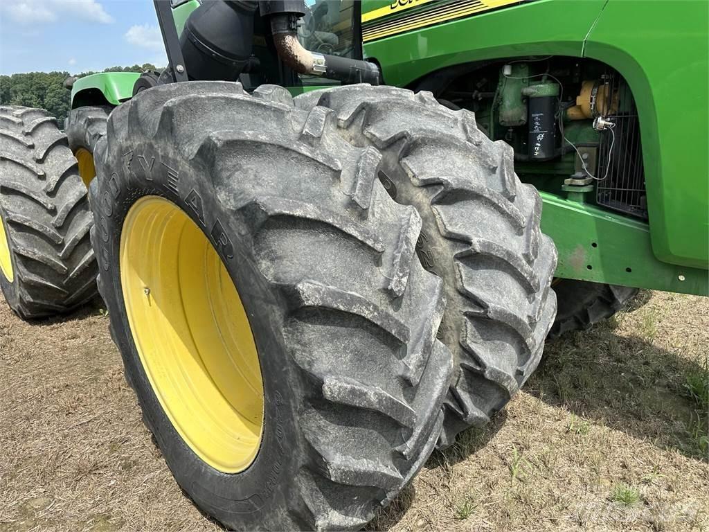 John Deere 9220 الجرارات