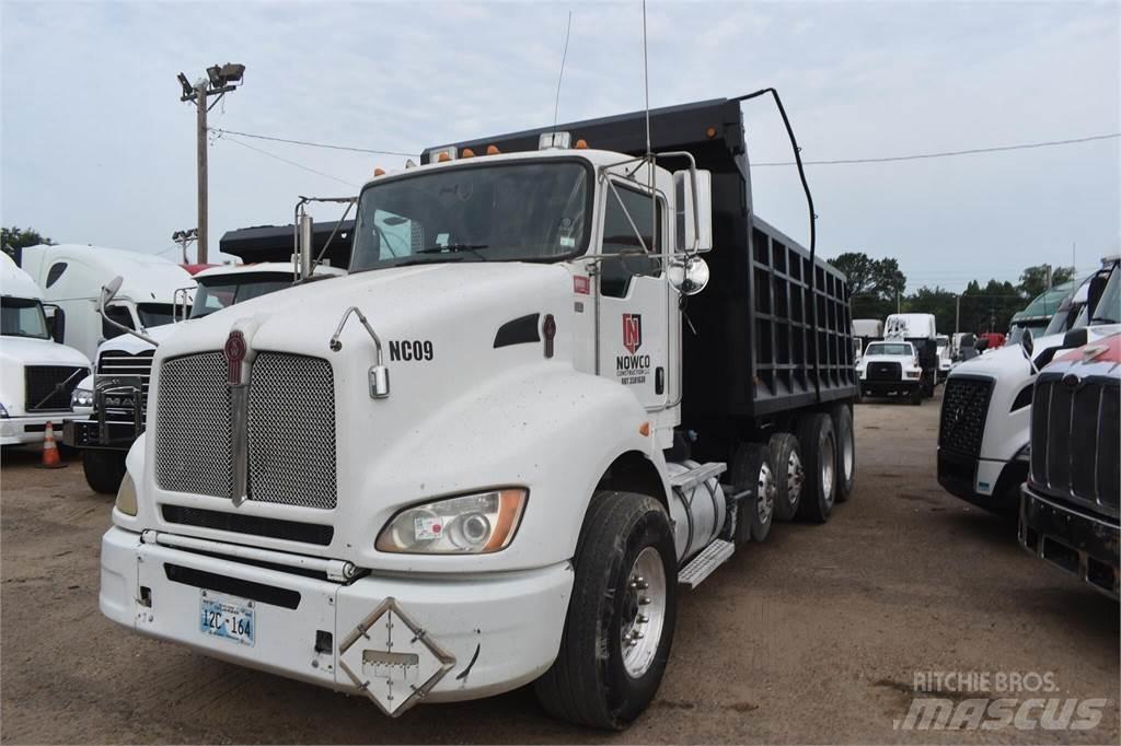 Kenworth T440 شاحنات قلابة