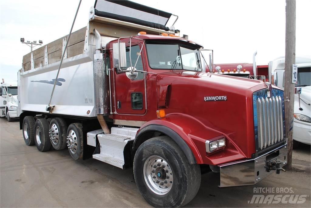 Kenworth T800 شاحنات قلابة