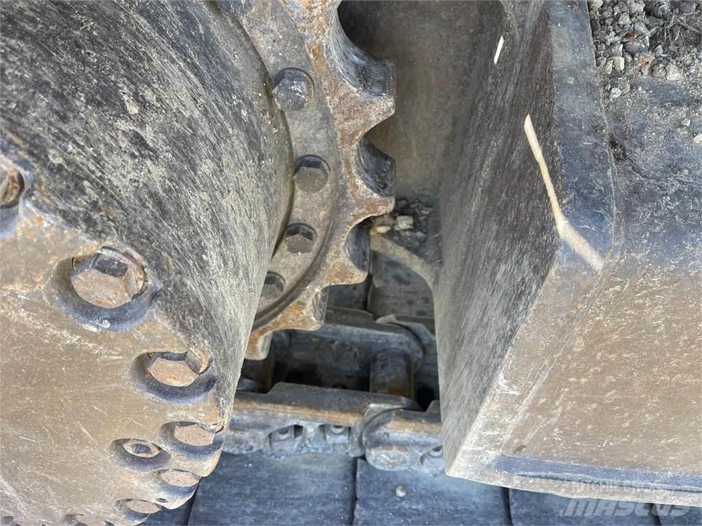 Komatsu PC300 LC حفارات زحافة