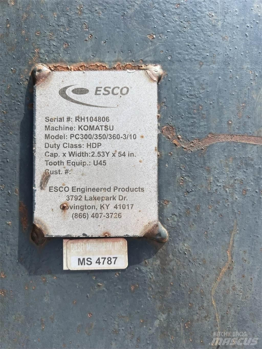 Komatsu PC390 LC-11 حفارات زحافة
