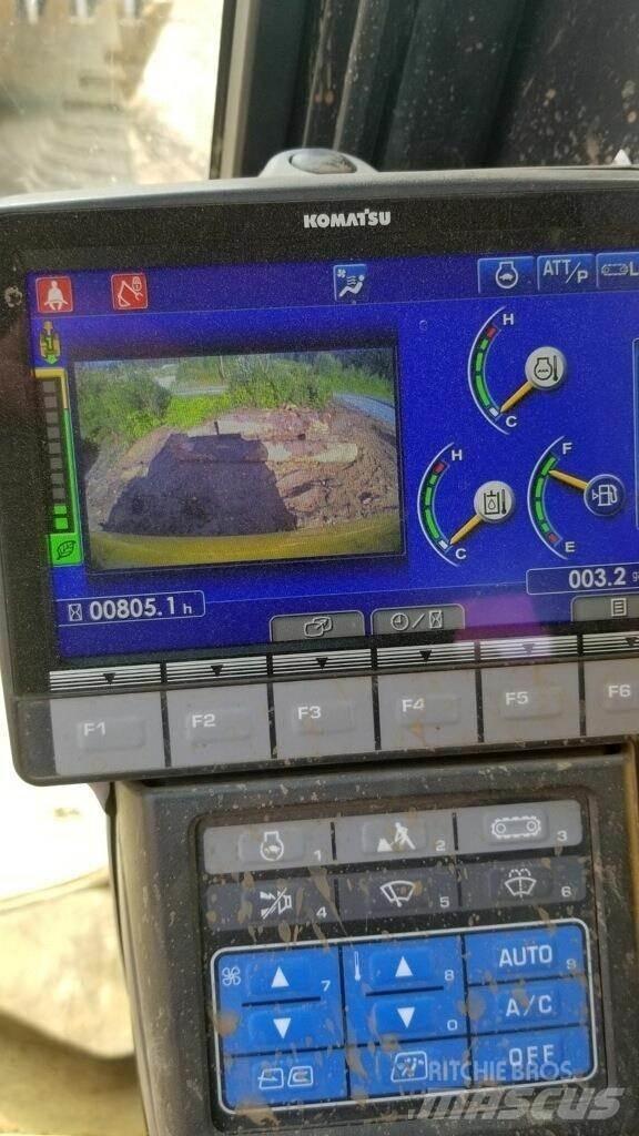 Komatsu PC490 LC-11 حفارات زحافة