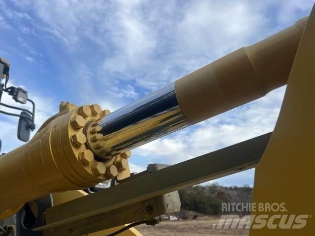 Komatsu WA320-8 لوادر بعجل