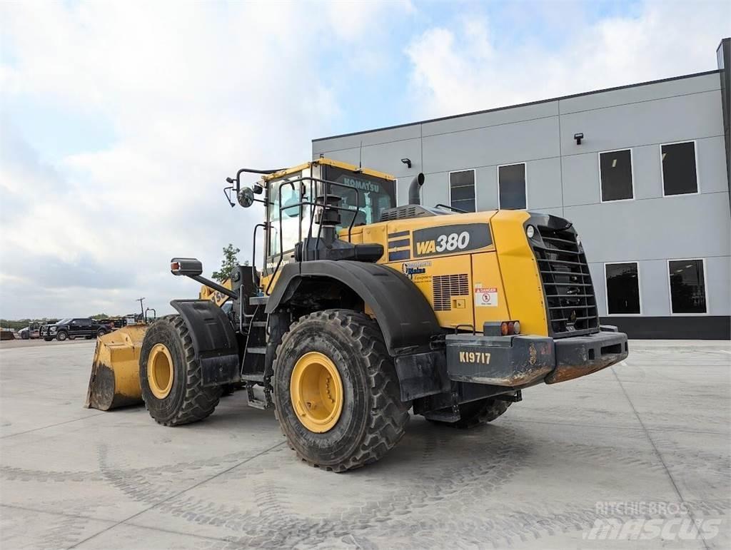 Komatsu WA380-8 لوادر بعجل
