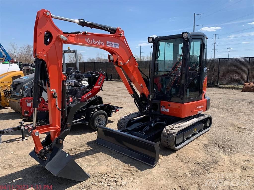 Kubota KX033-4 حفارات صغيرة أقل من 7 طن (حفارات صغيرة)