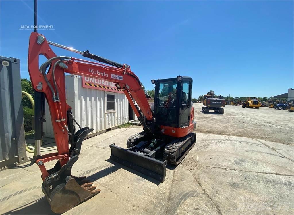 Kubota KX040-4 حفارات صغيرة أقل من 7 طن (حفارات صغيرة)