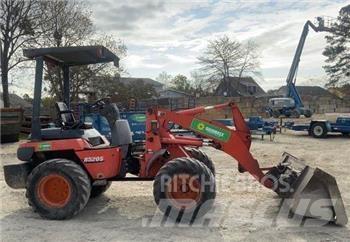 Kubota R520ST لوادر بعجل