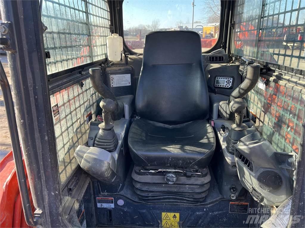 Kubota SVL75-2 لوادر انزلاقية التوجيه
