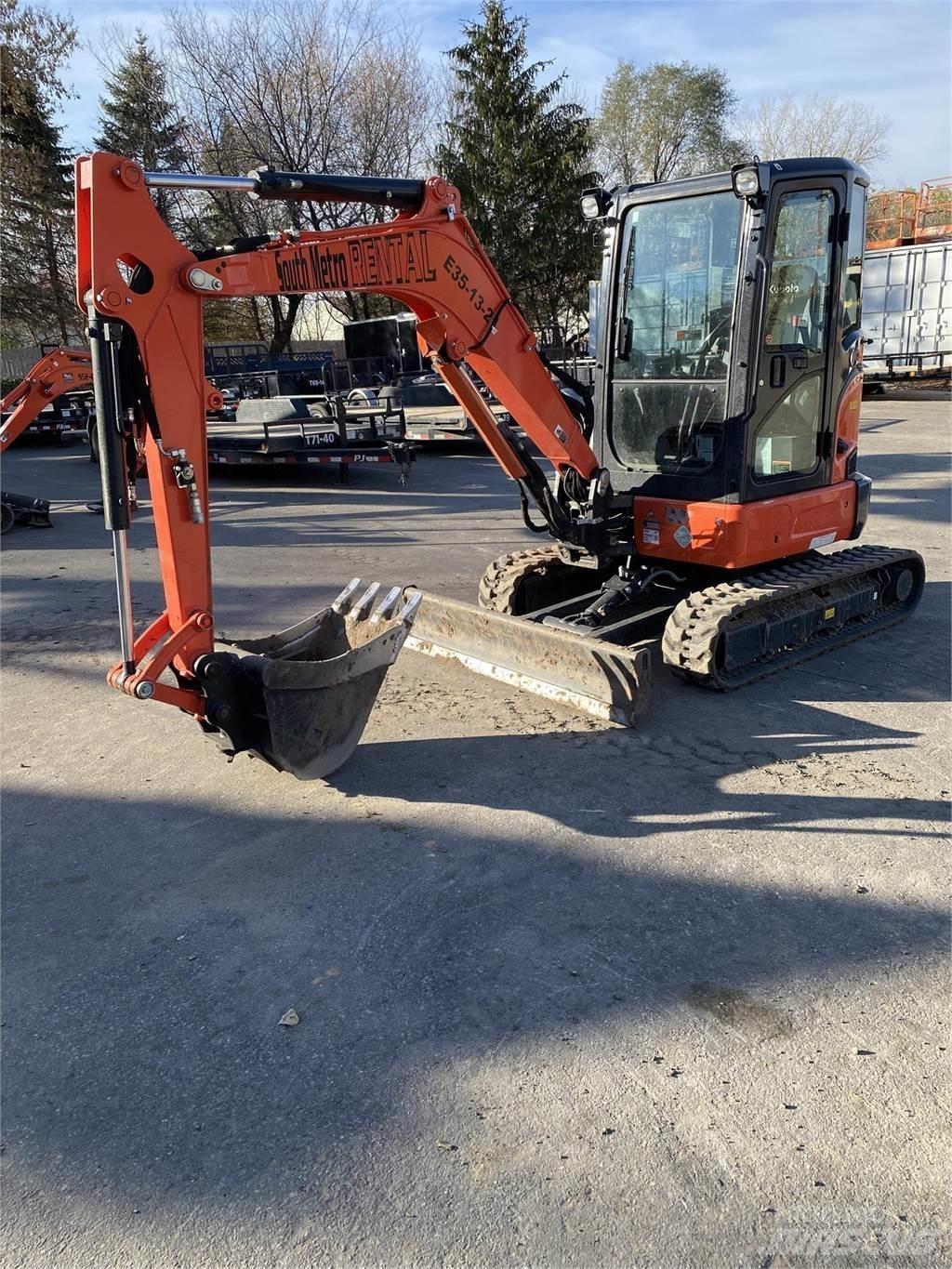 Kubota U35-4 حفارات صغيرة أقل من 7 طن (حفارات صغيرة)