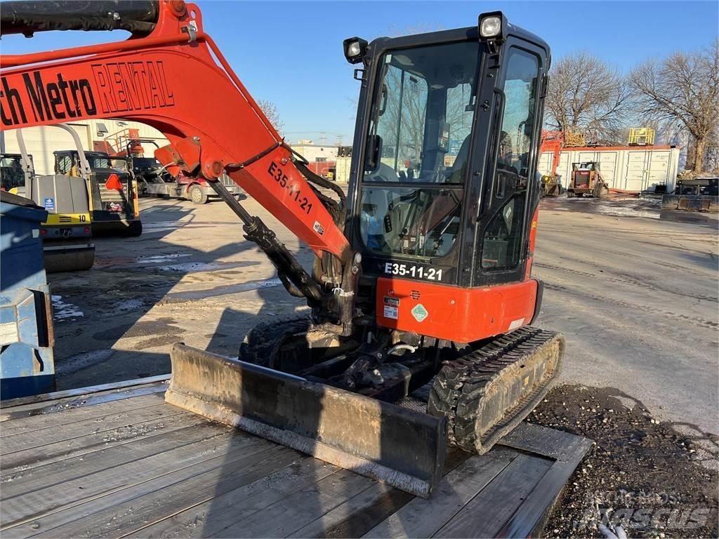 Kubota U35-4 حفارات صغيرة أقل من 7 طن (حفارات صغيرة)